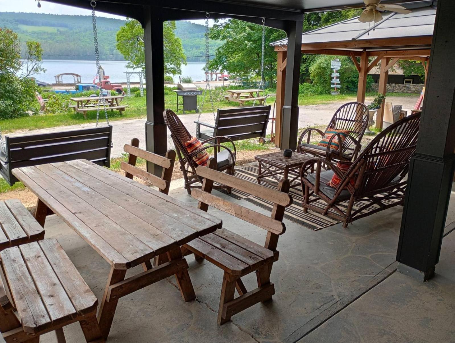 Cottage Place On Squam Lake - Cabins Холдернесс Экстерьер фото